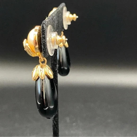 Vintage Avon Black Plastic and Faux Pearl Necklace and Pierced Earrings Set - Picture 11 of 14